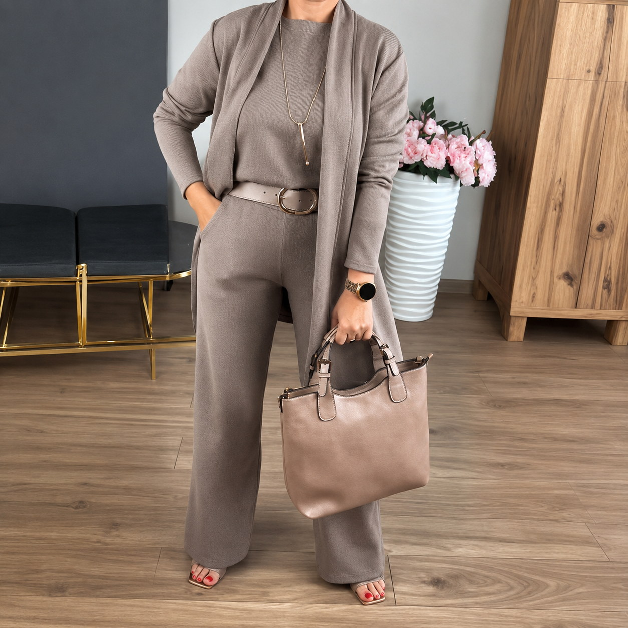 Elegant 3-piece set including long cardigan, top and pants